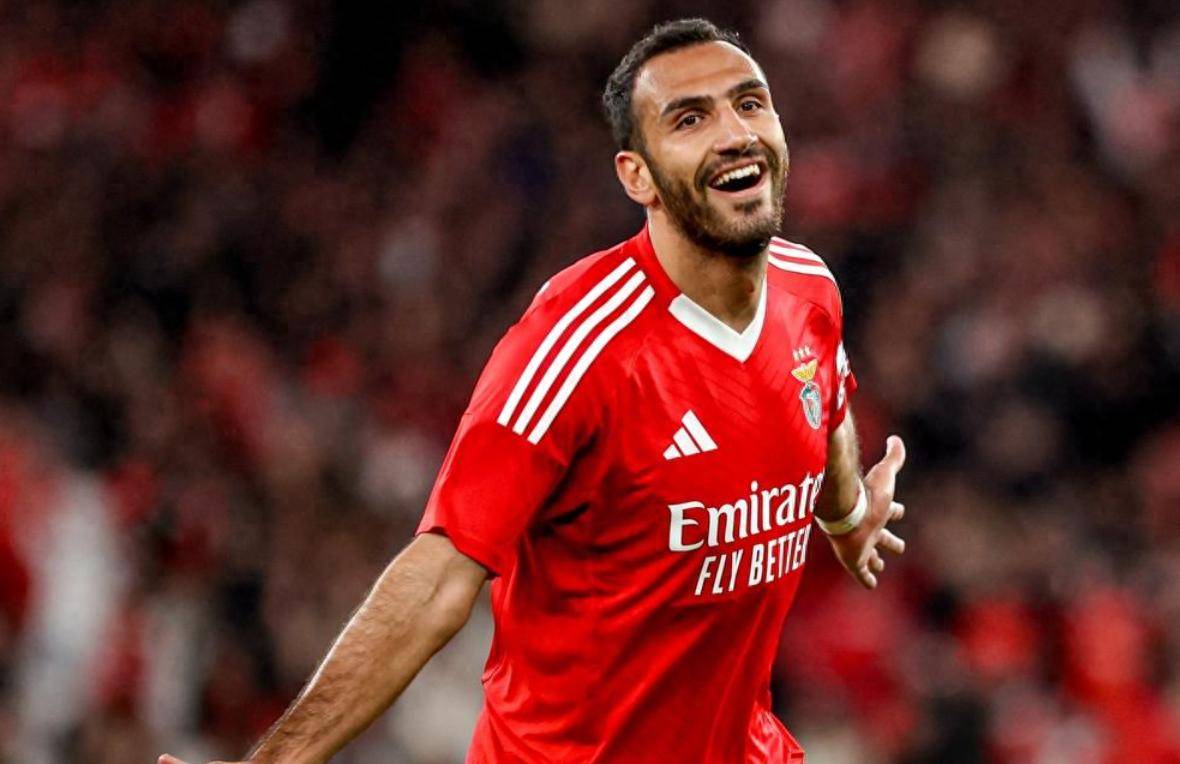 5-0横扫！神锋戴帽，穆里尼奥率队狂飙：9场不败，升到第2